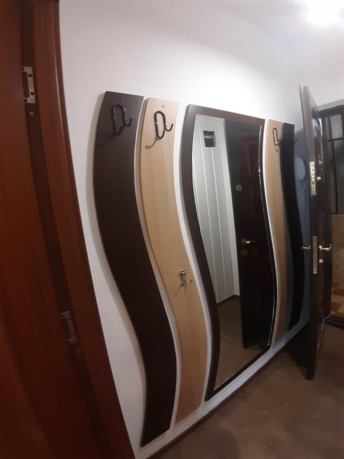 Romantic Calm Apartments Piata Universitate บูคาเรสต์ ภายนอก รูปภาพ